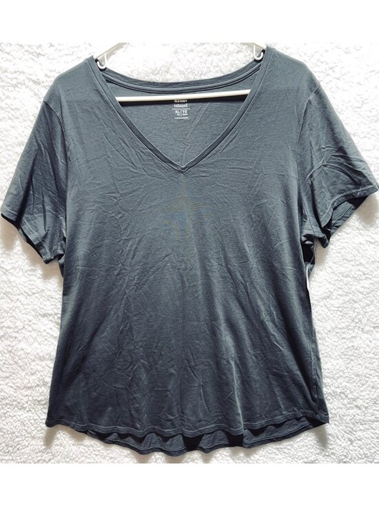 Old Navy Tops - Old Navy Womens Relaxed Fit Gray V-Neck Tee XL Tall Short Sleeve Casual T-Shirt